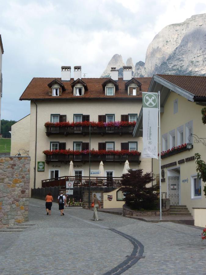 Gasthof Albergo Kreuzwirt Fie allo Sciliar Ngoại thất bức ảnh